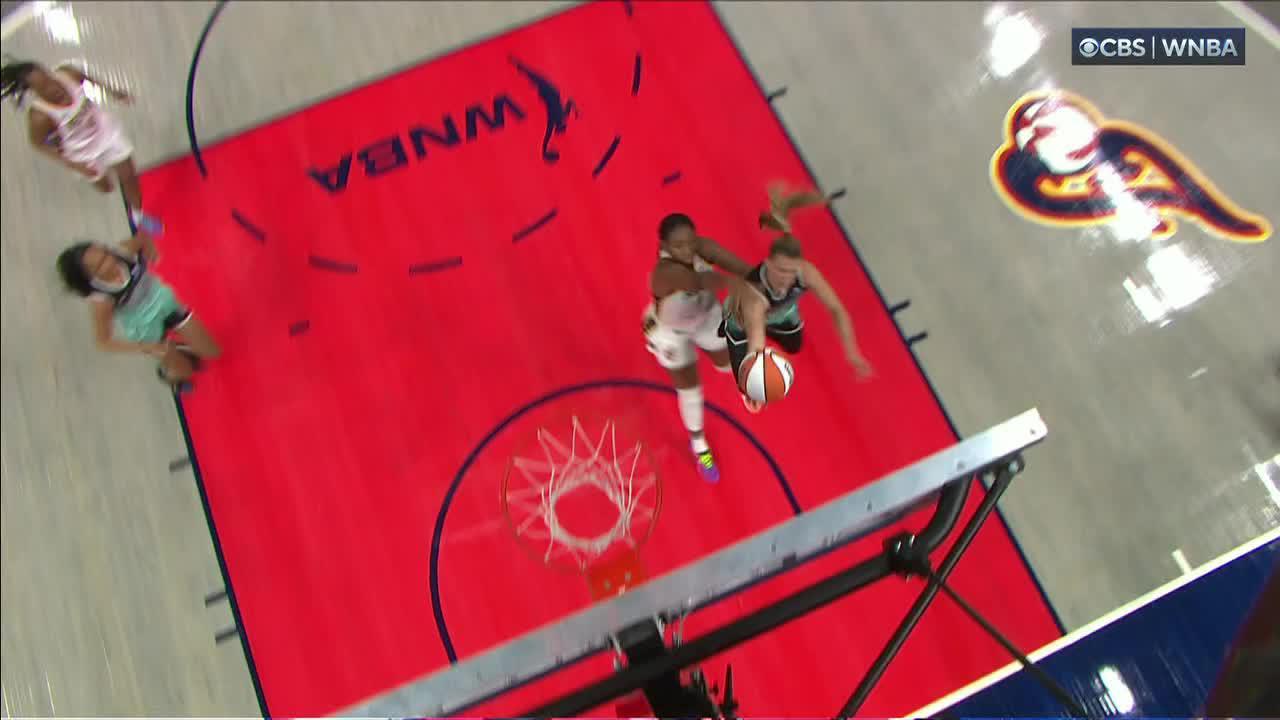 Cloud throws a dart to set up Ionescu's and-1