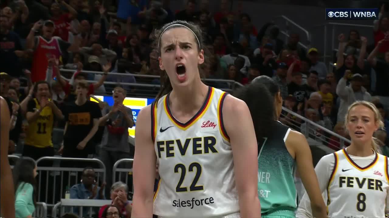 Caitlin Clark's and-1 step-back trey gets applause from Haliburton