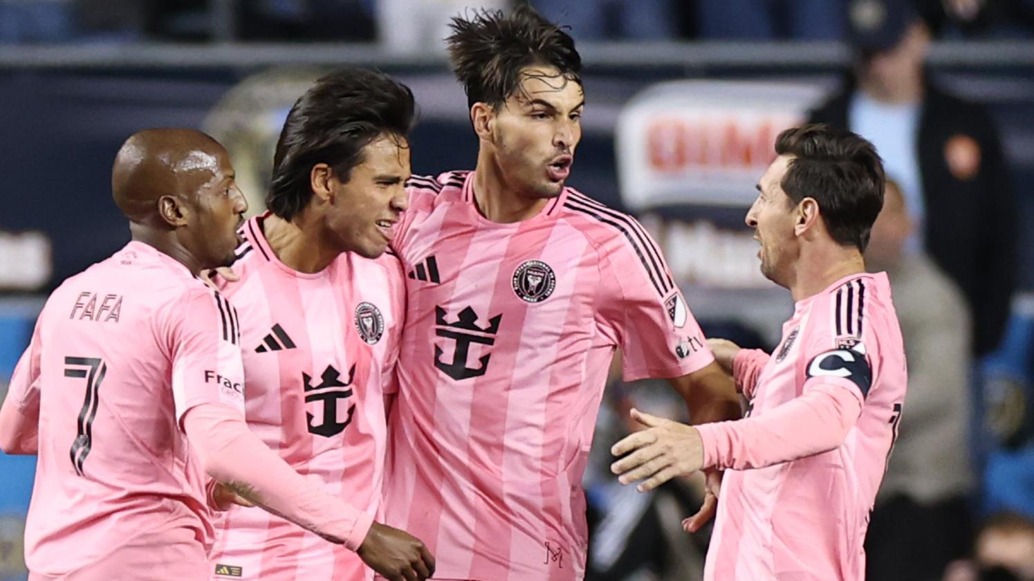 Messi assists Telasco Segovia for 95th minute equalizer