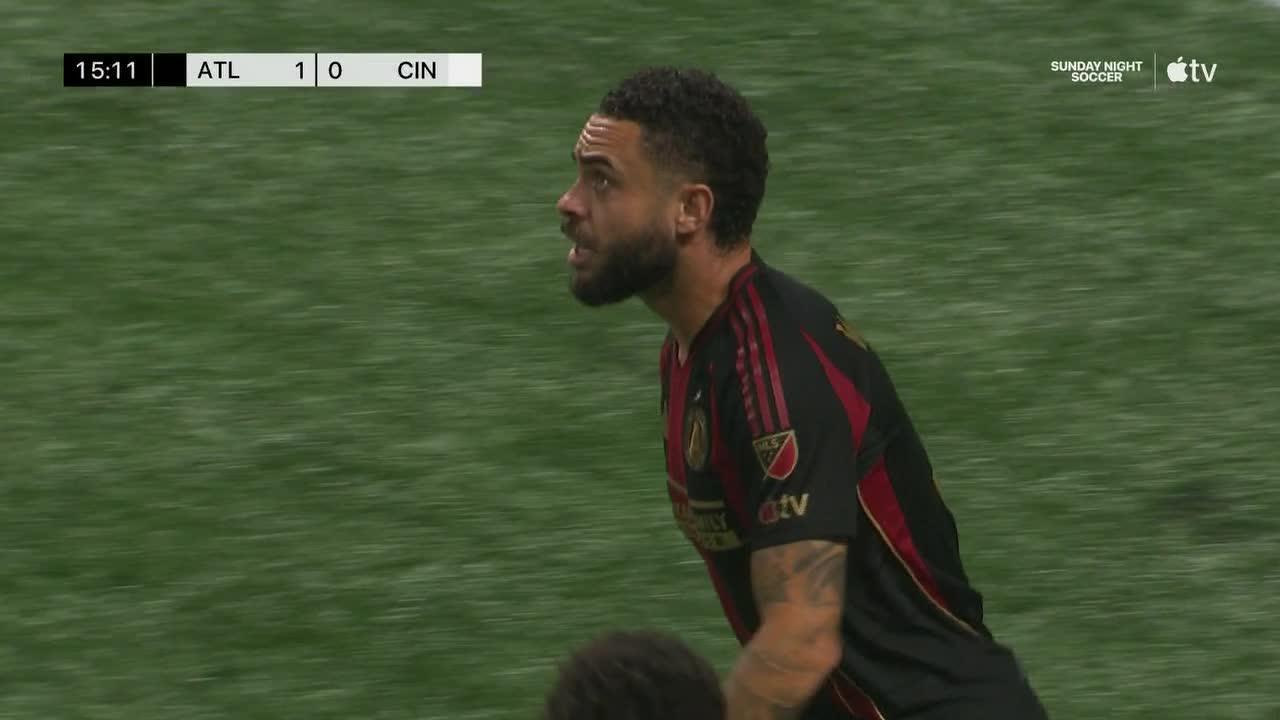 Derrick Williams heads in opening goal for Atlanta United