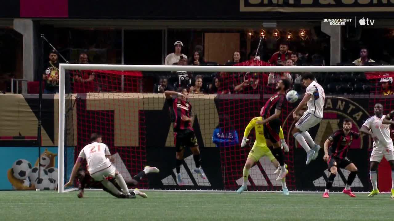 Miles Robinson brings FC Cincinnati within one