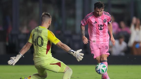Messi Scores Twice, Leads Inter Miami 4-2 Win Over Montreal