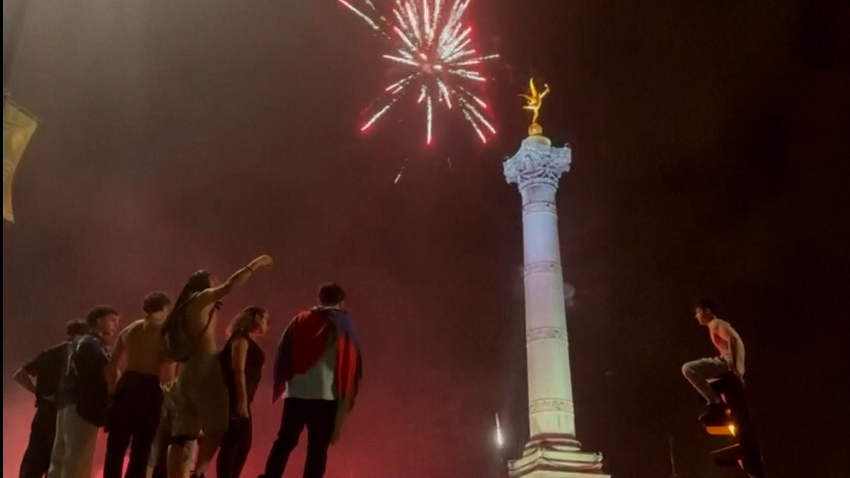 PSG fans flood the streets of Paris to celebrate UCL title