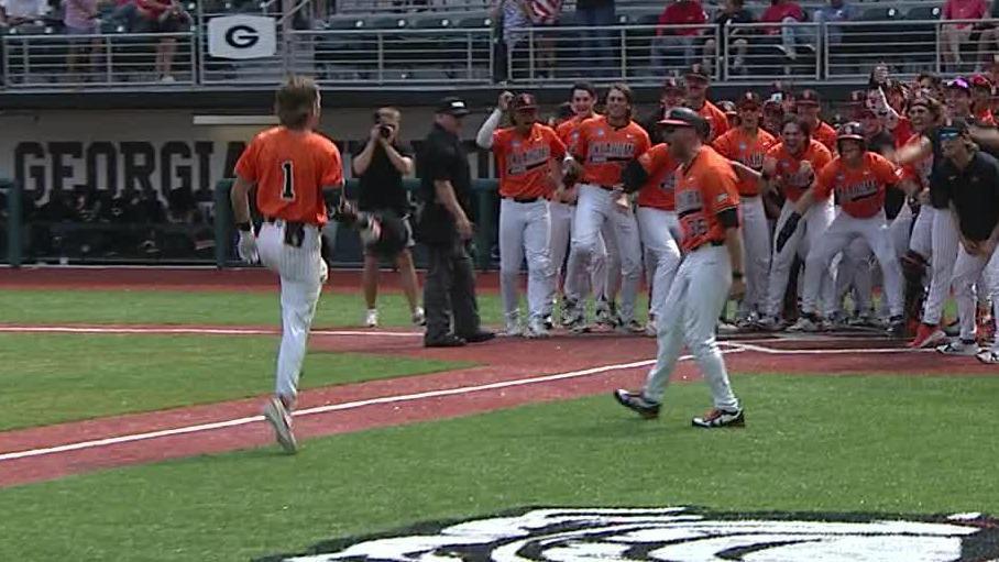 Brock Thompson's 2-run HR walks it off for Oklahoma State