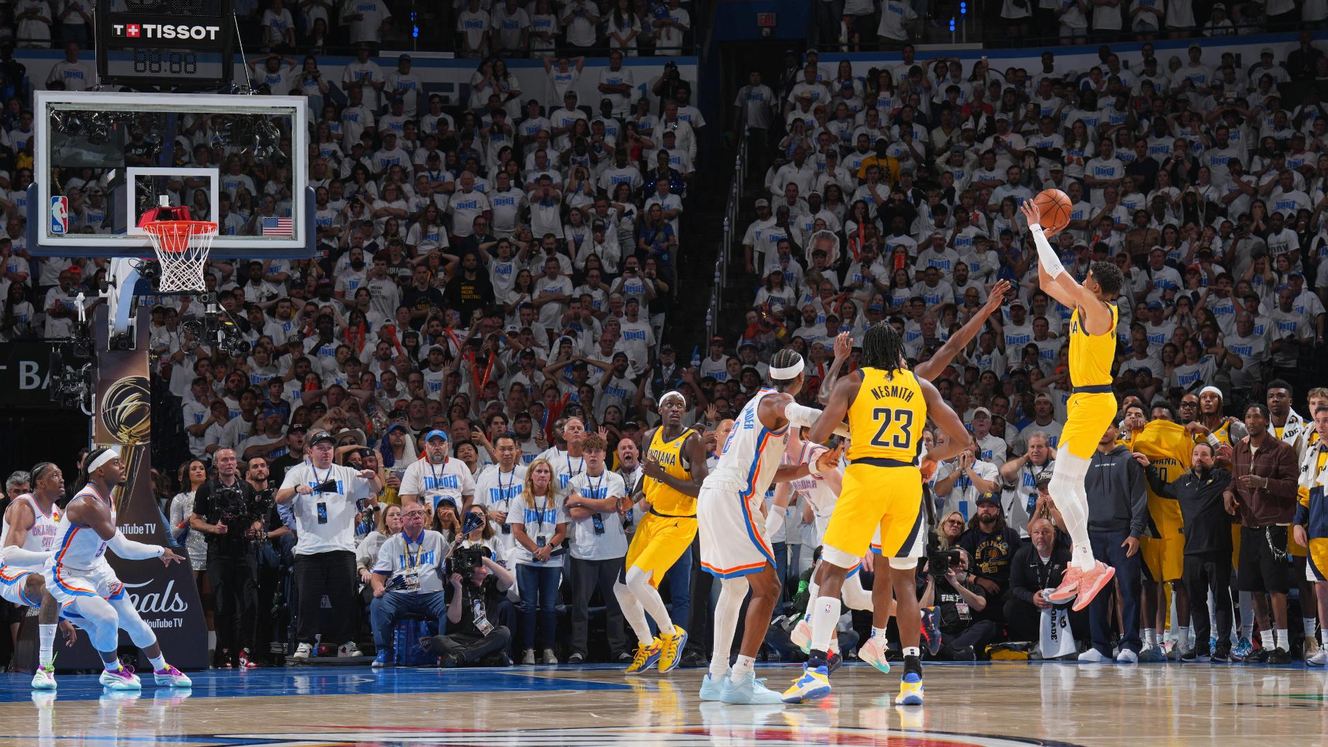 Haliburton does it again! Game-winner downs Thunder