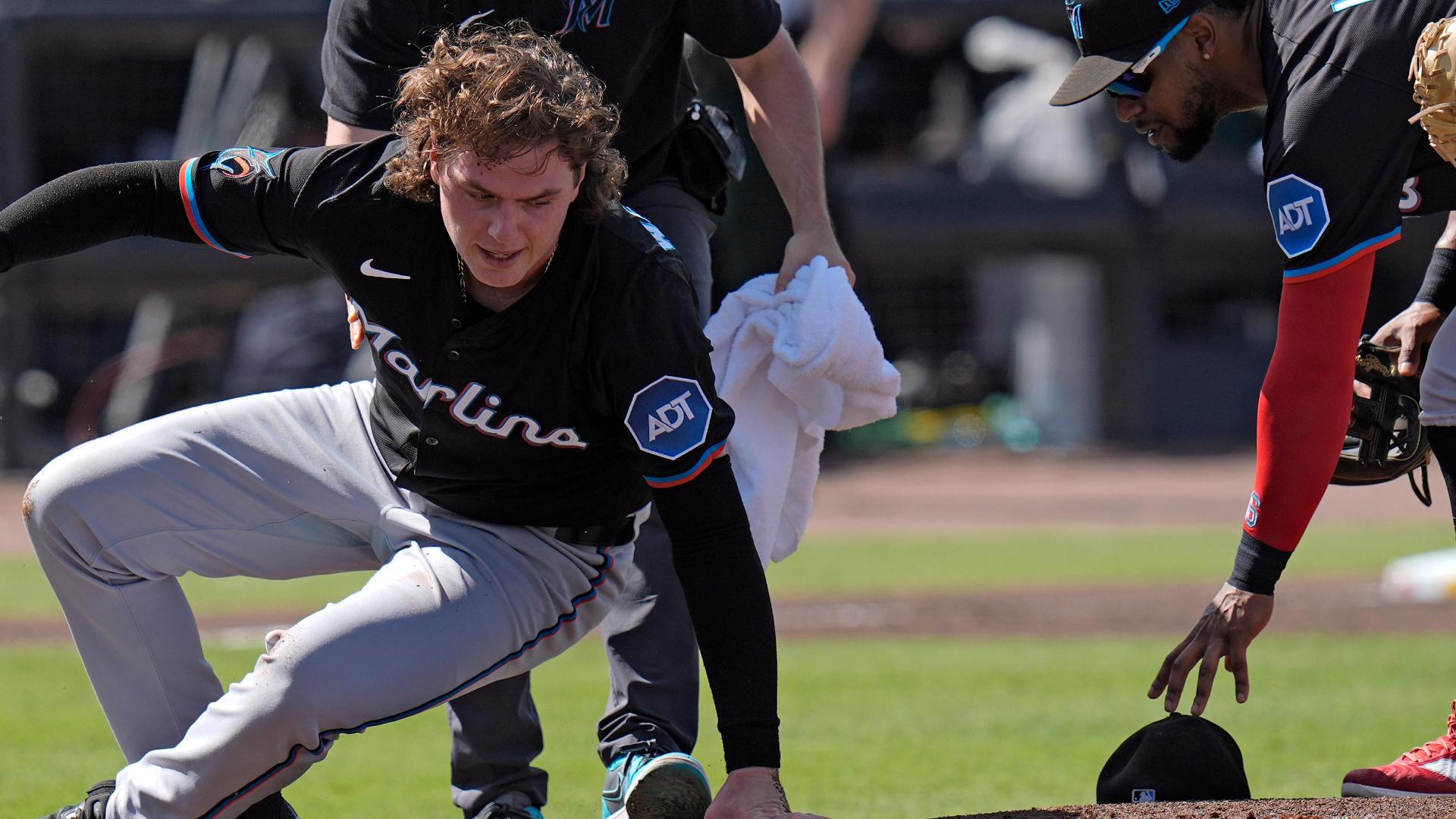 Ryan Weathers hit in head by catcher's throw after warmup