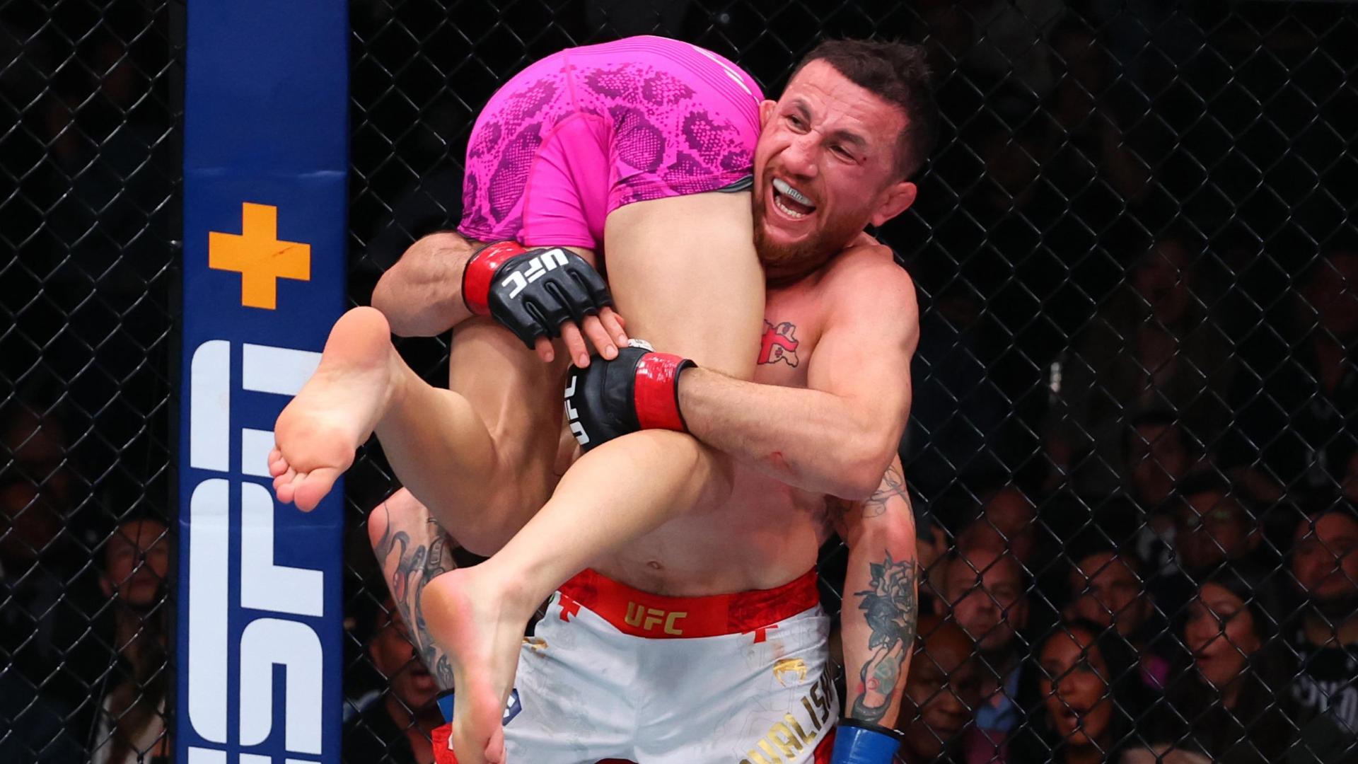 Merab Dvalishvili stops Sean O'Malley in dominant fashion to retain belt