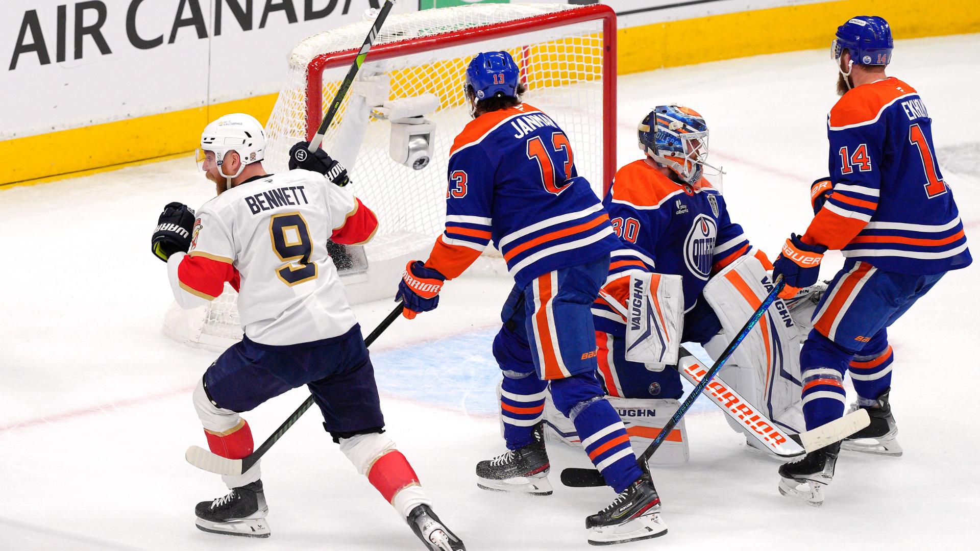 Sam Bennett's 15th postseason goal pads Panthers' lead