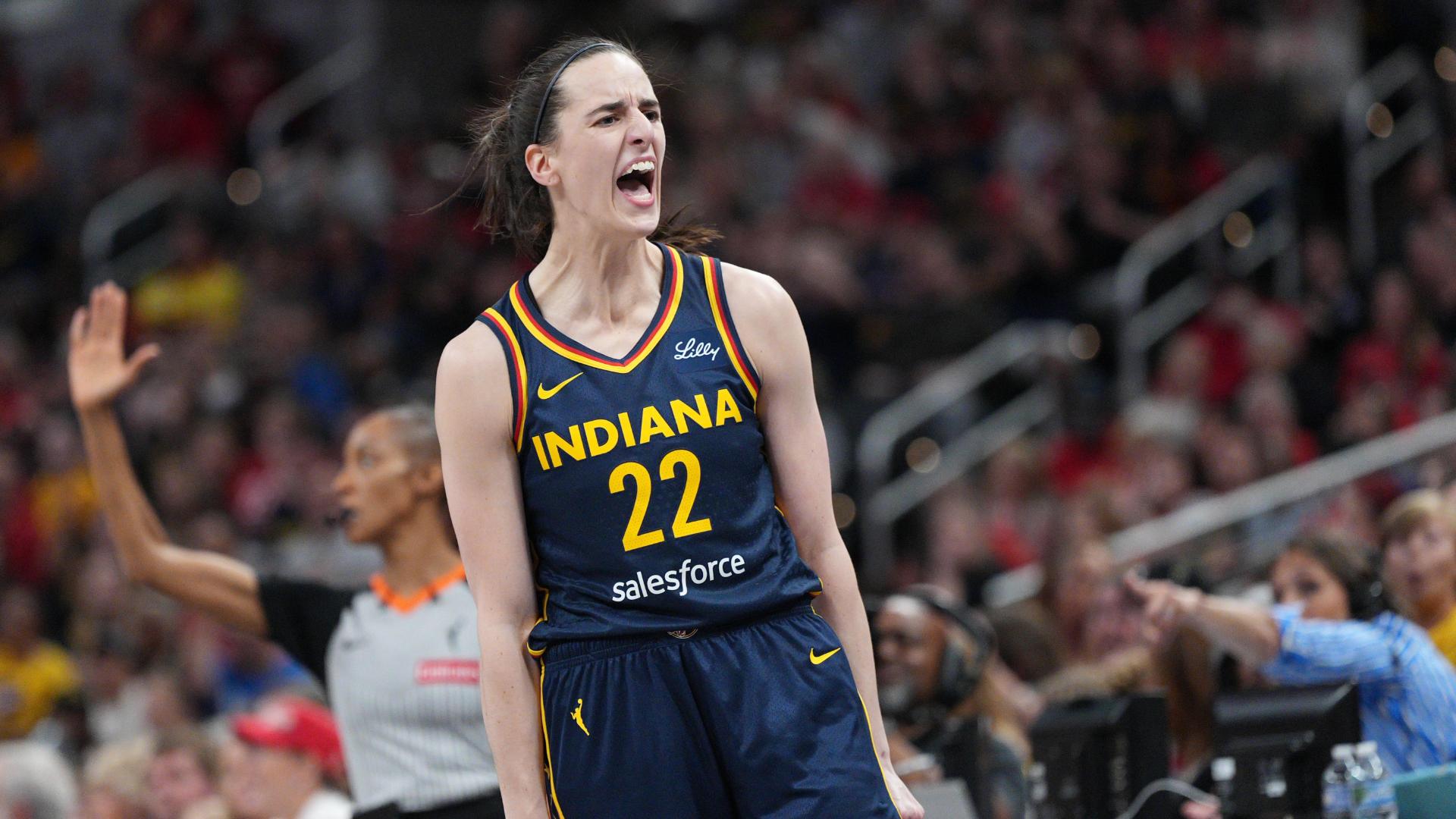 Caitlin Clark puts on a show with 25 first-half points in her return