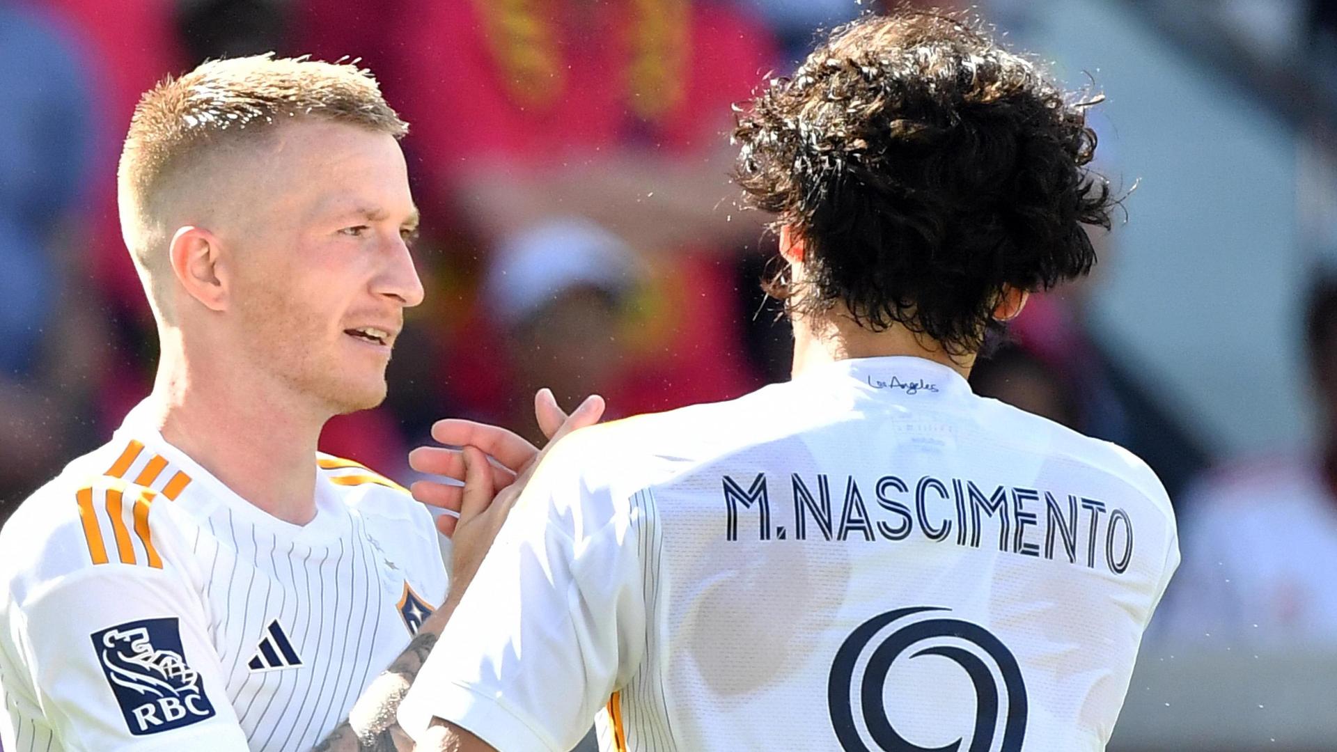 Marco Reus' stellar back-heel pass sets up the Galaxy equalizer