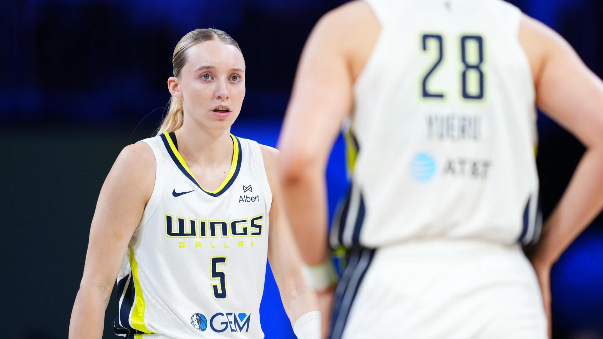 Bueckers' 20 points leads Wings to 2nd win of season