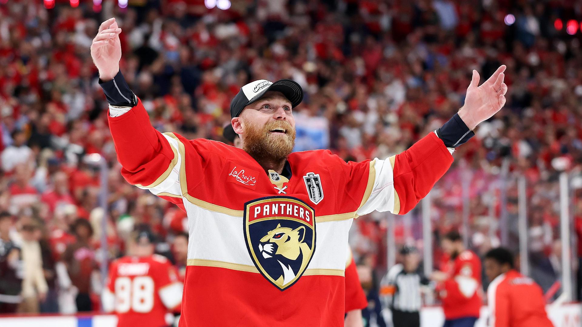 Sam Bennett lifts Conn Smythe Trophy as Stanley Cup MVP