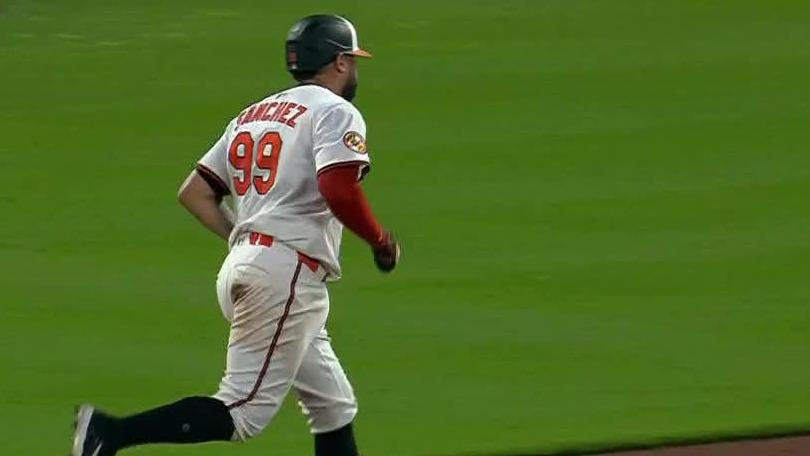 Orioles go back-to-back-to-back to take lead