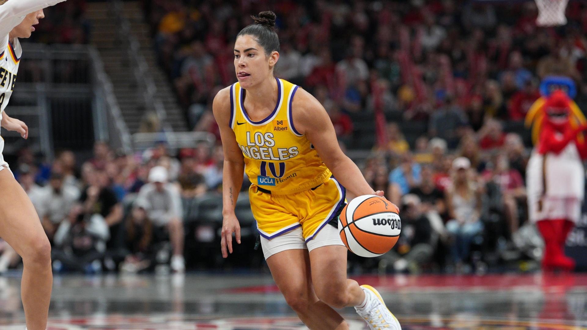 Kelsey Plum comes alive in 4th to steer Sparks past Fever