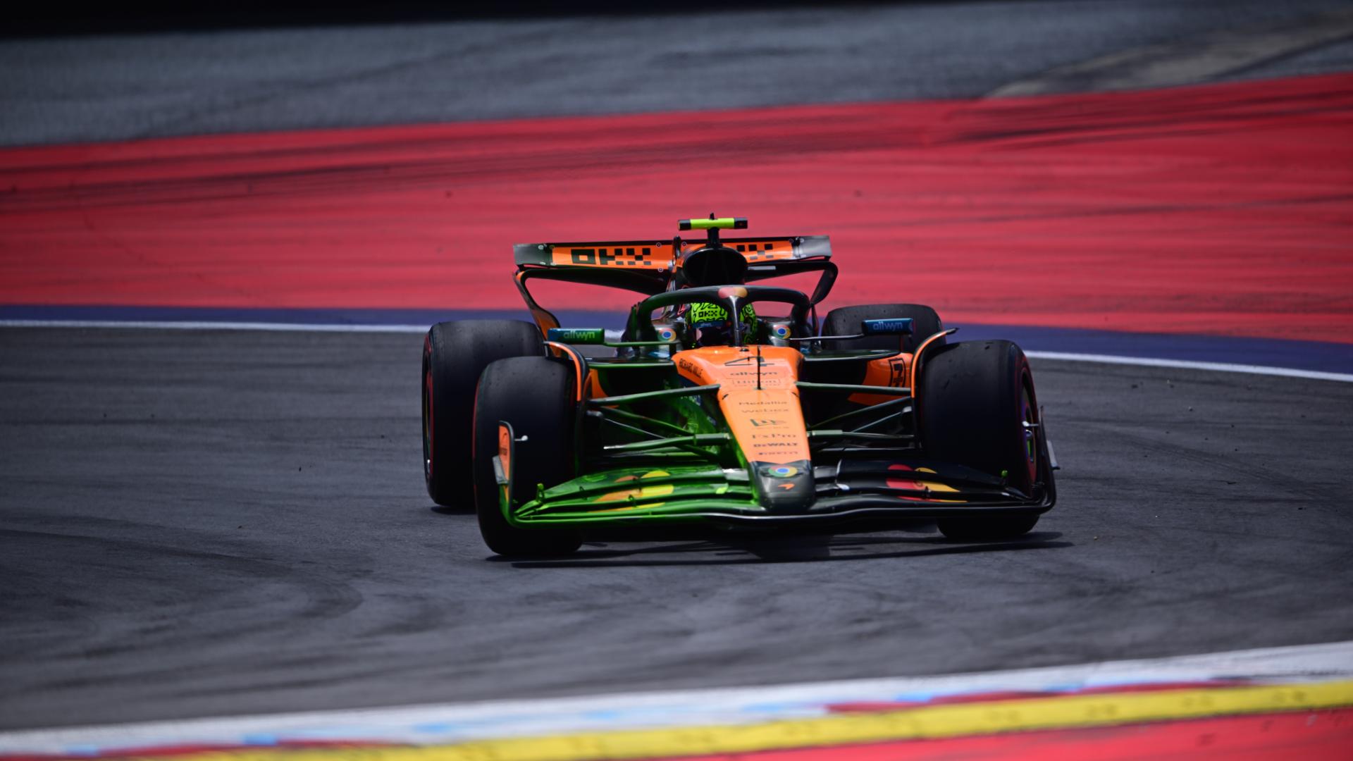 Norris takes pole ahead of Leclerc at the Austrian GP