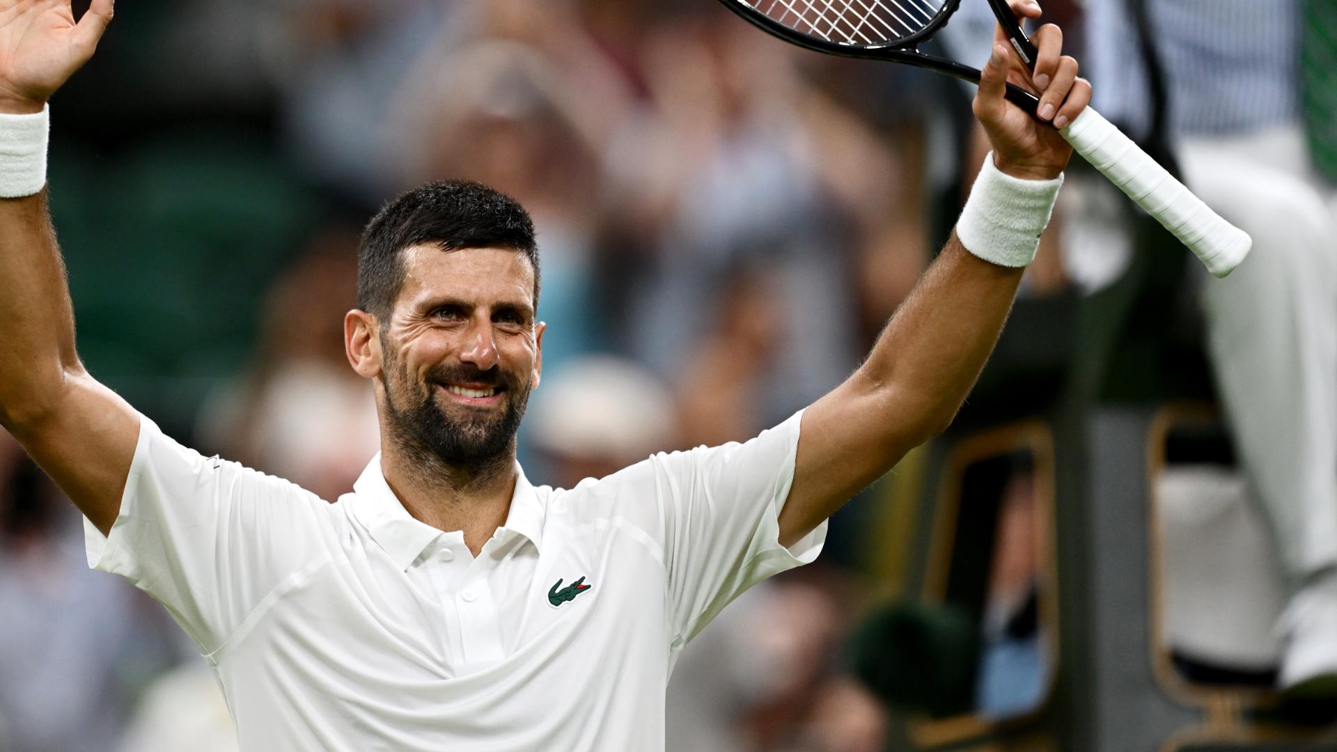 Djokovic takes down Muller in 4 sets to advance at Wimbledon