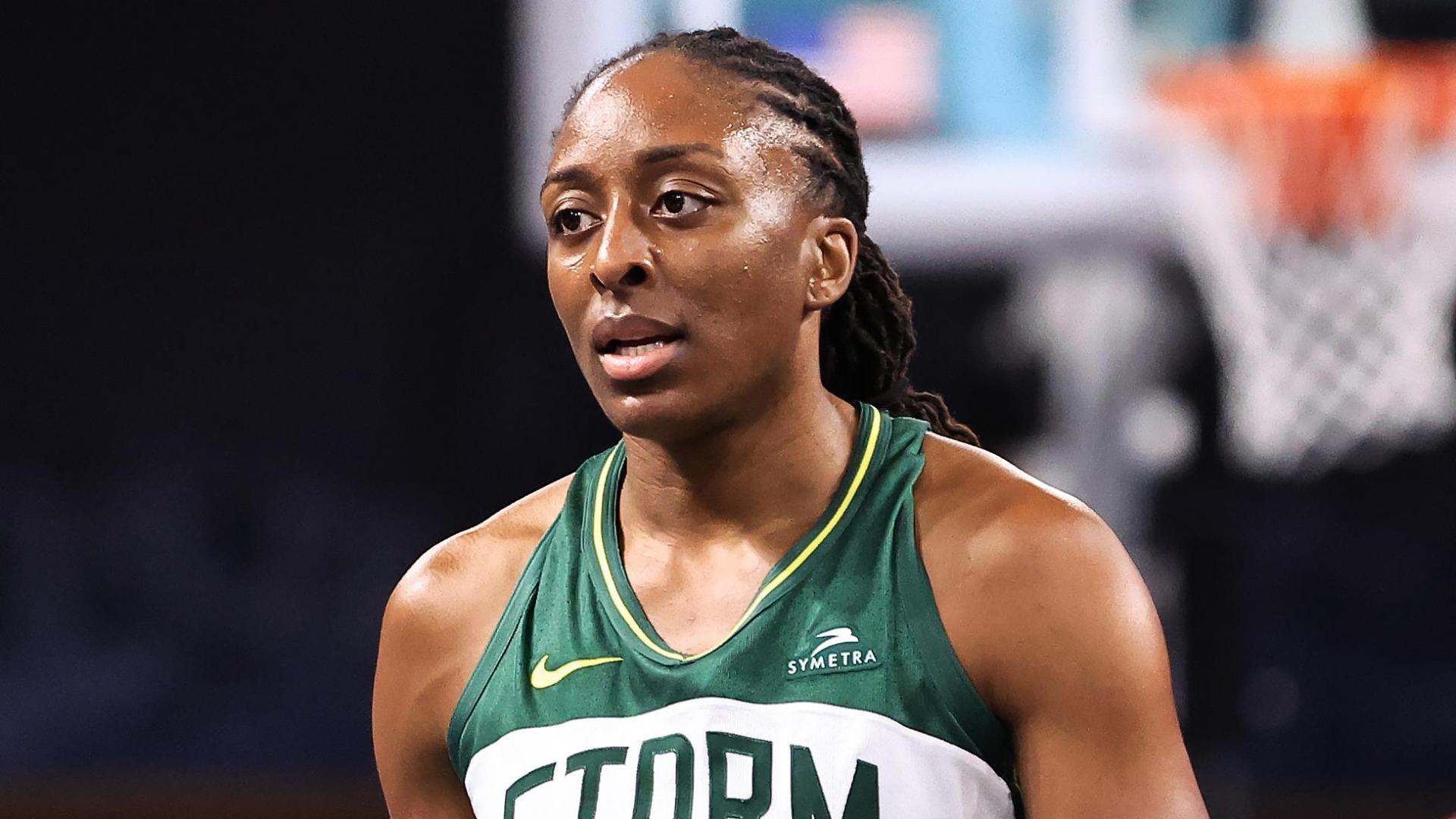 Nneka Ogwumike moves to No. 7 on WNBA's all-time scoring list