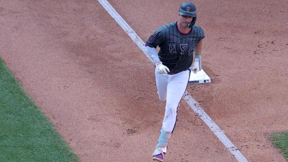 Mets Pete Alonso Hits Two Homers, Sets Franchise Records vs Yankees