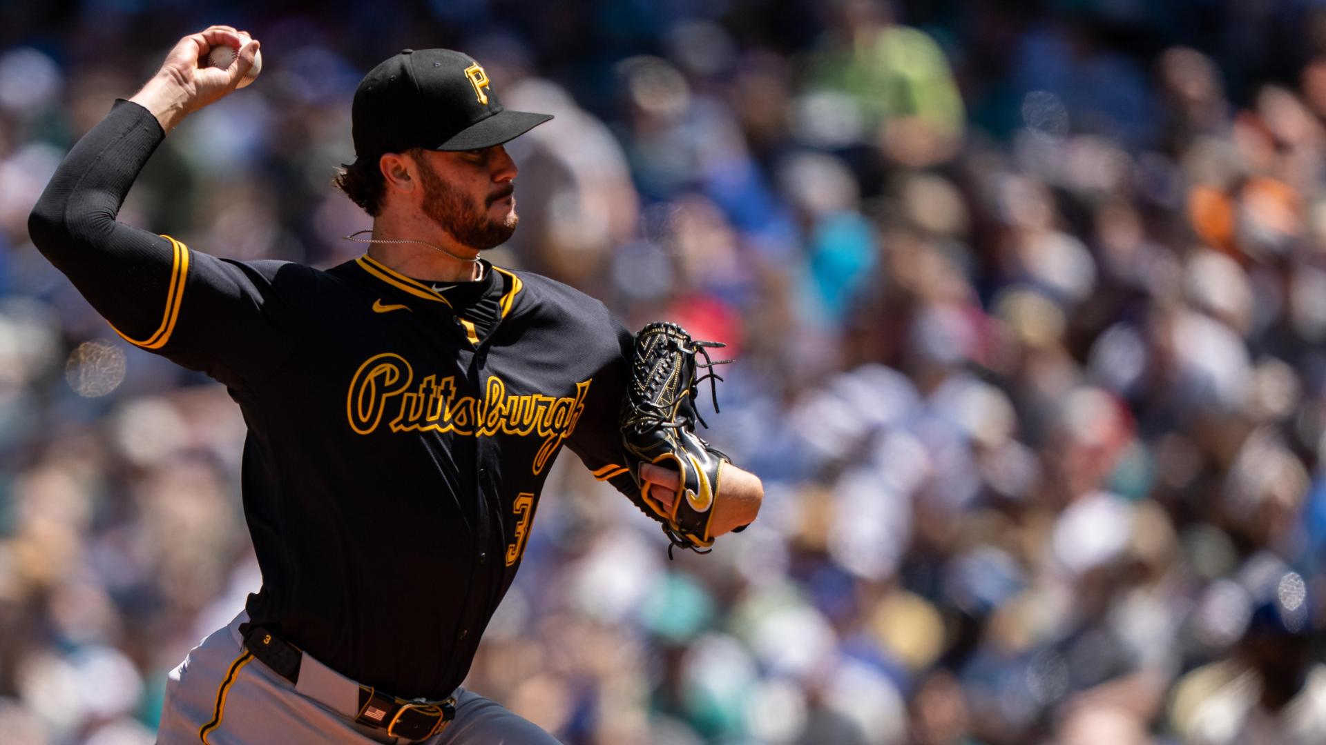 Skenes strikes out 10 vs. the Mariners
