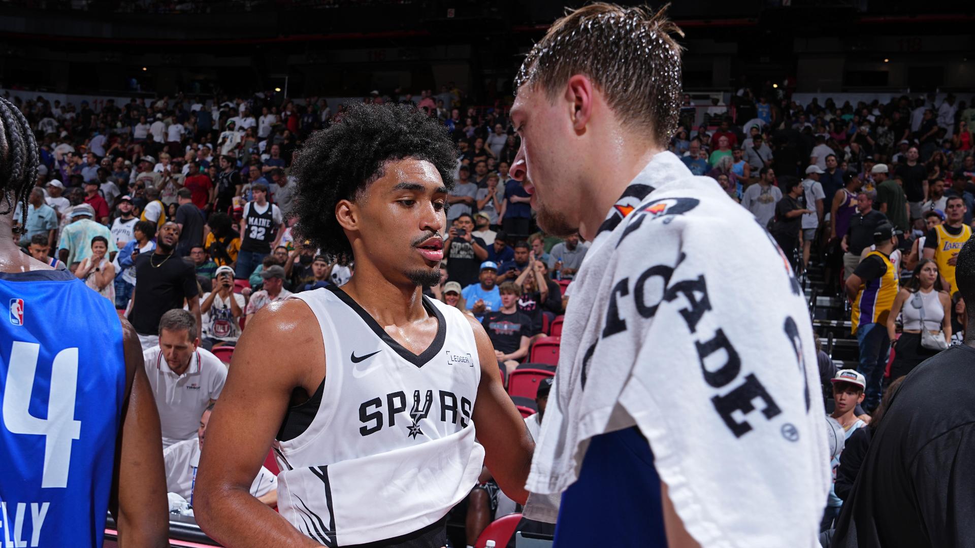 Harper and Flagg battle it out in Spurs' summer league win
