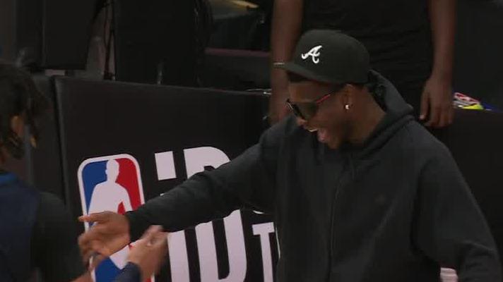 Ant loves this Terrence Shannon Jr. dunk