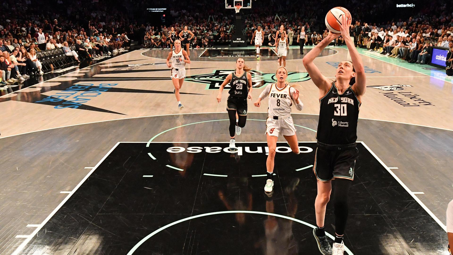 Breanna Stewart's near triple-double leads Liberty past Fever