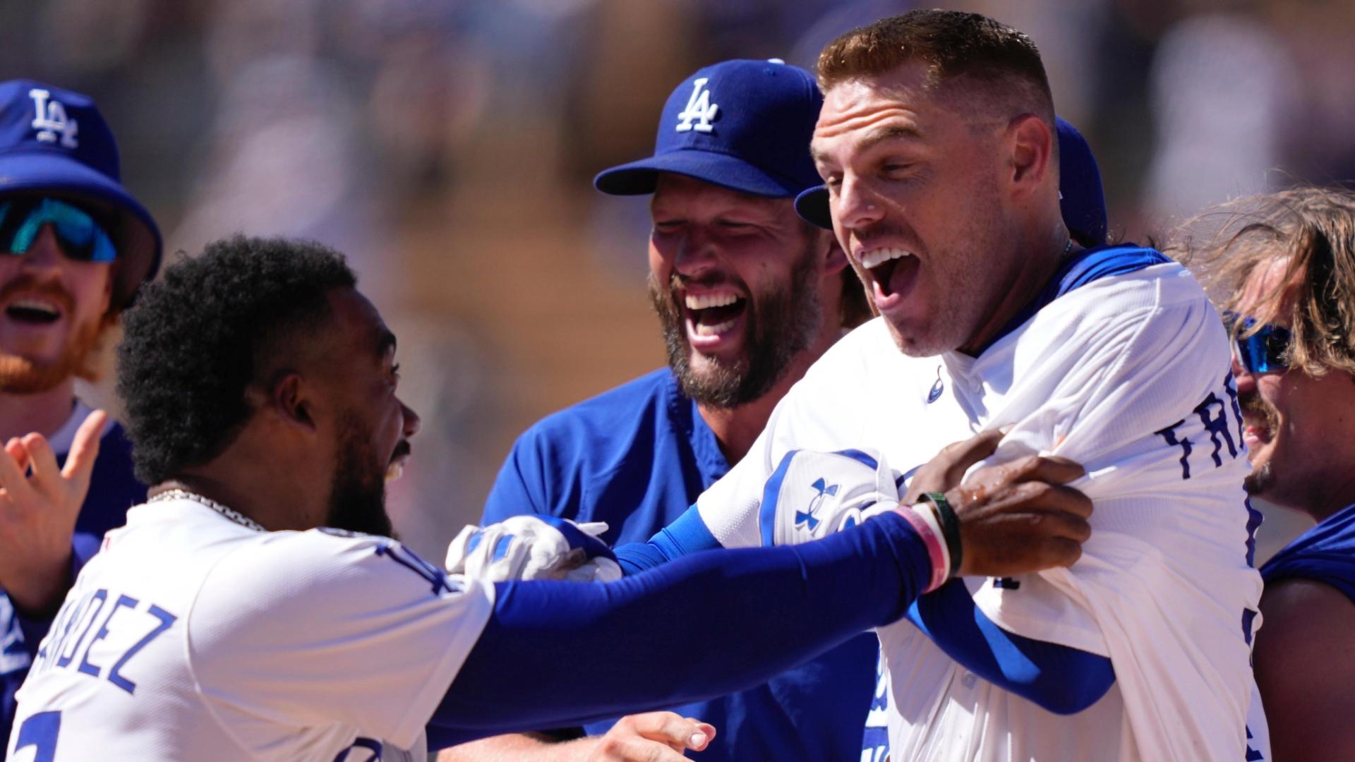 Freeman hits walk-off to lift Dodgers over Twins