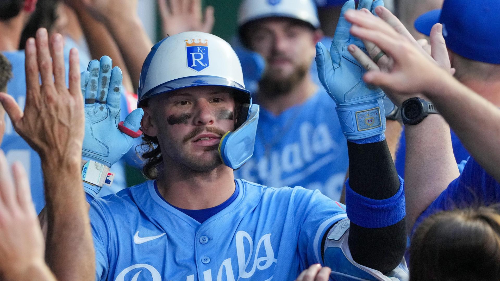 Bobby Witt Jr. blasts 449-foot homer for Royals