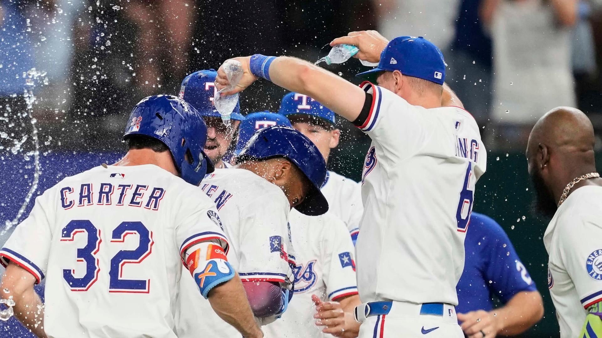 Marcus Semien hits walk-off single for Rangers