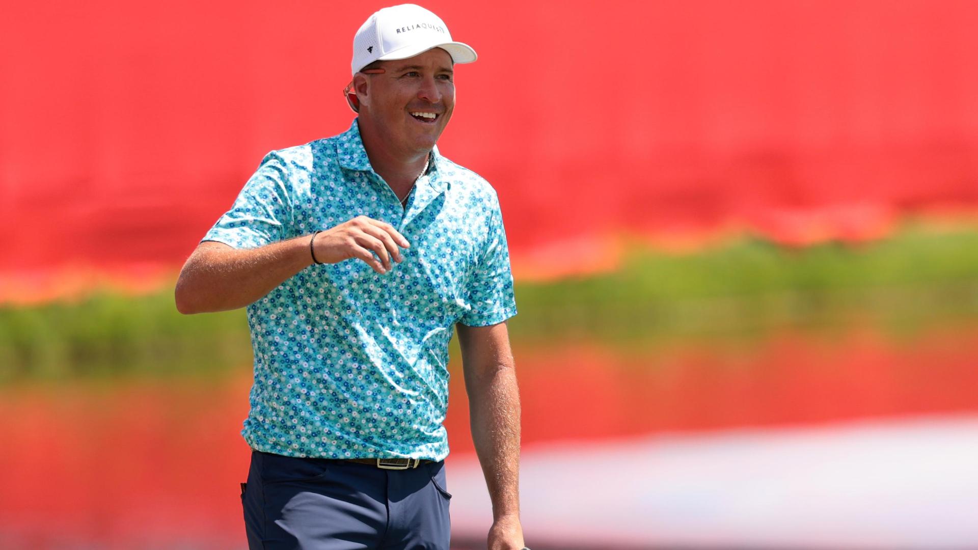 Kevin Roy drains eagle from 73 feet out