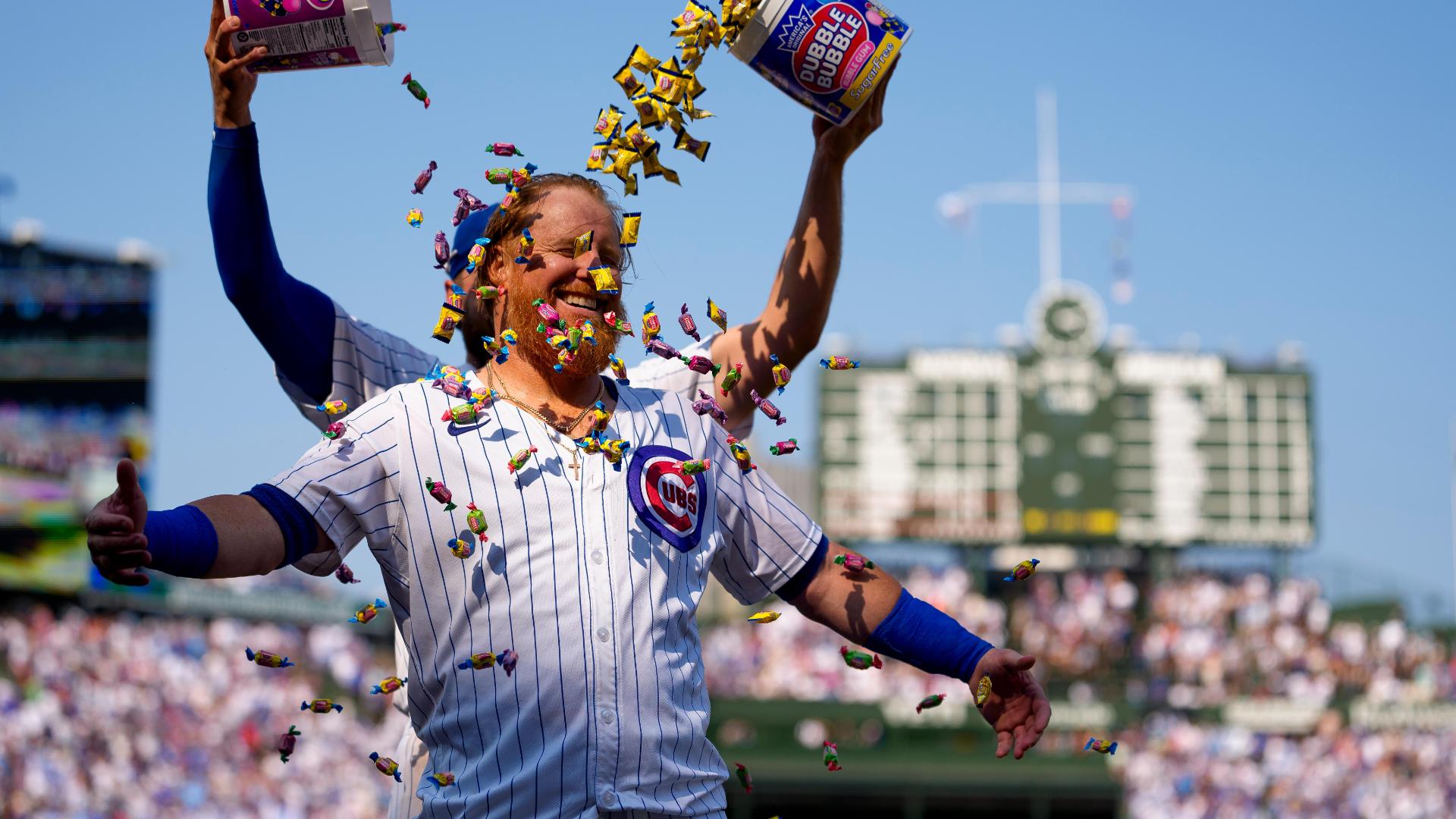 Justin Turner calls game for Cubs with HR