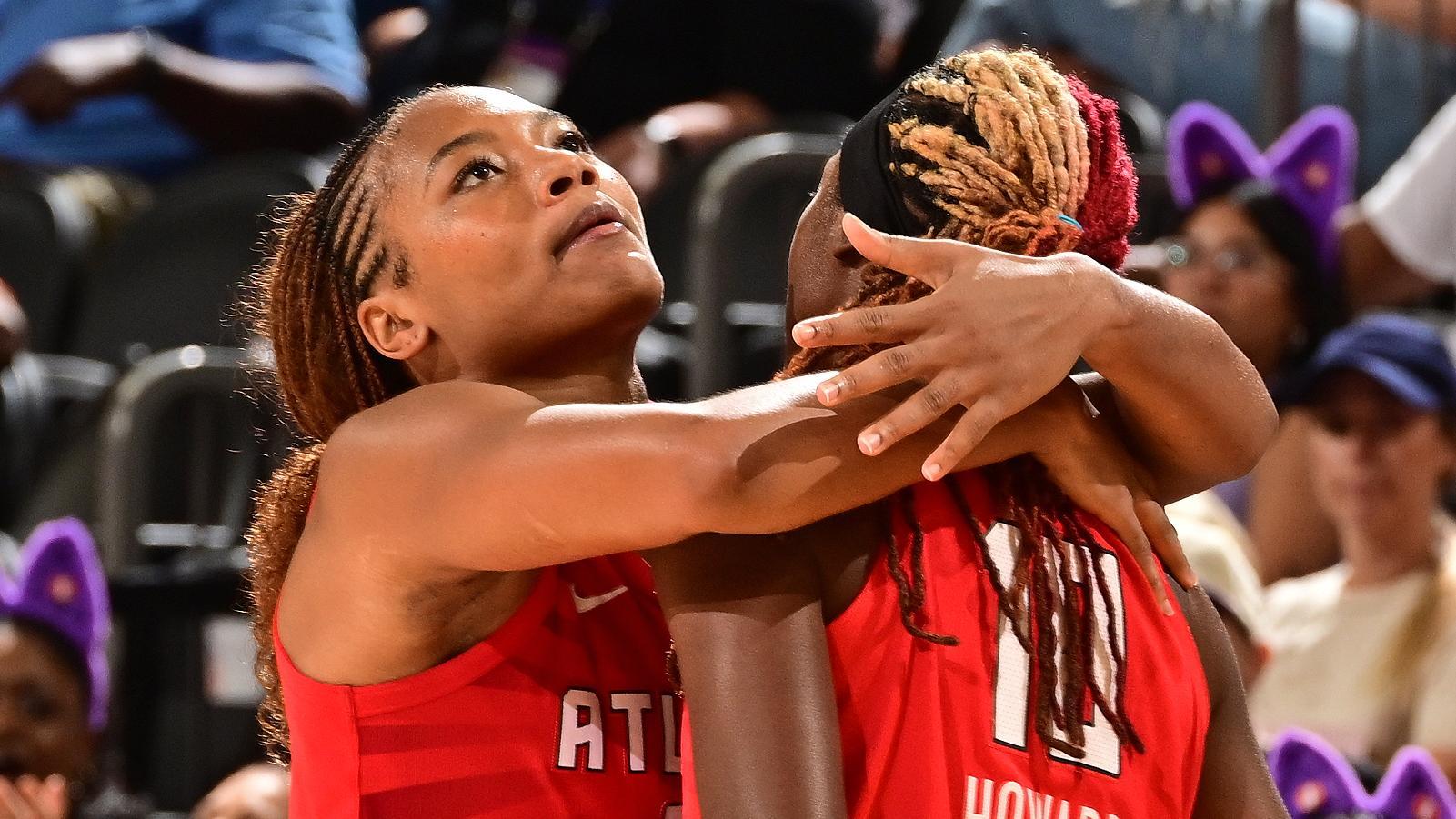 Rhyne Howard ejected after 2 straight techs