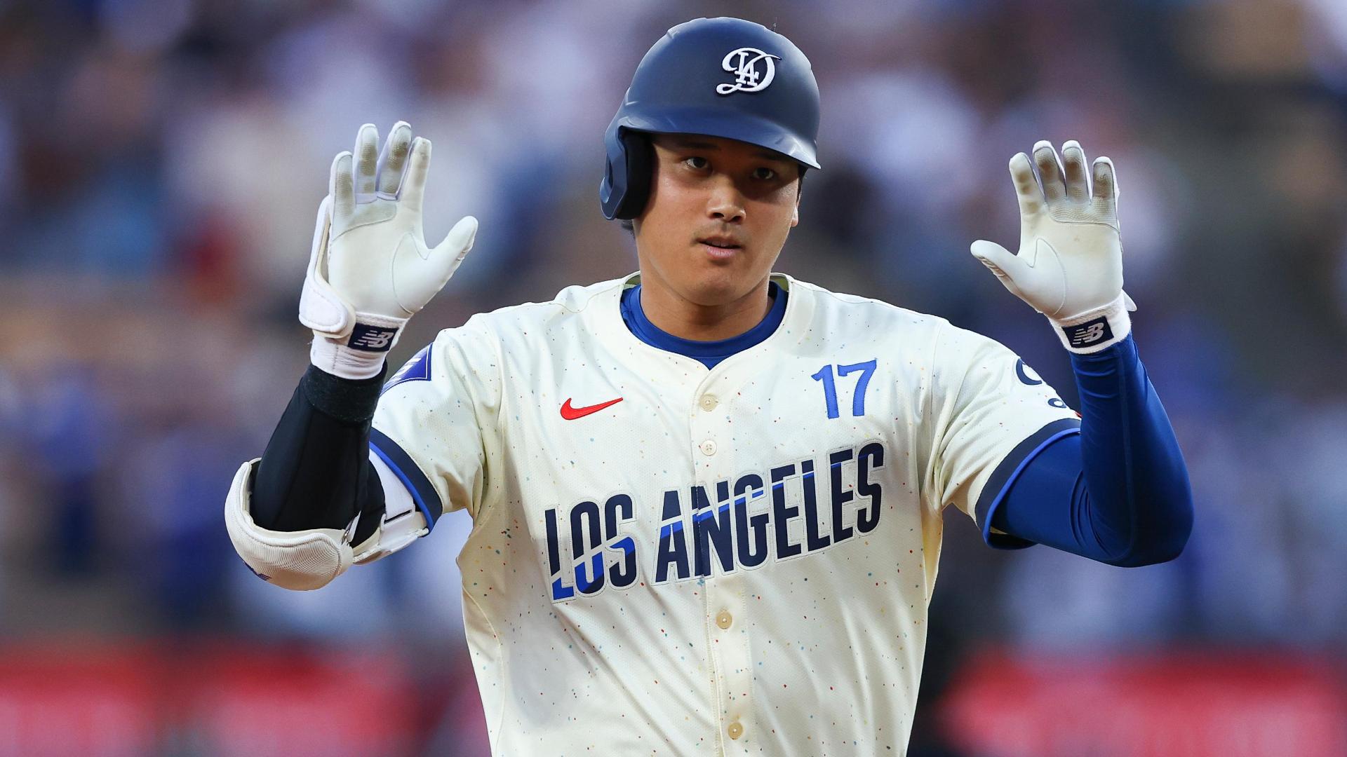 Shohei Ohtani hammers his 40th homer of the season