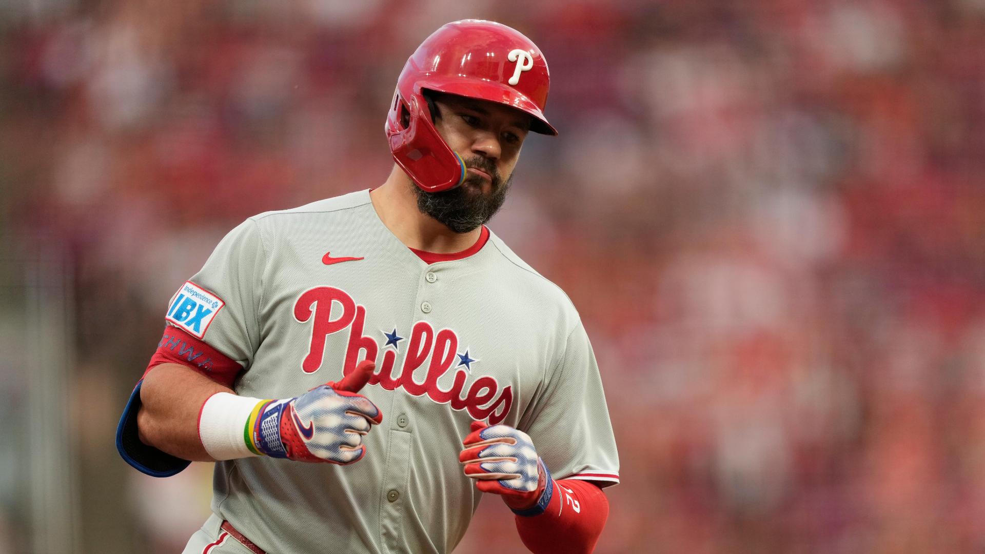 Kyle Schwarber belts 42nd HR of season