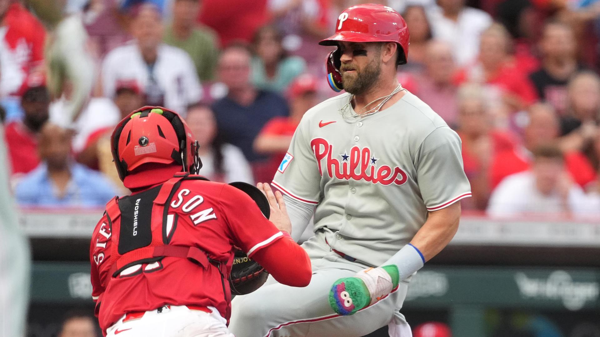 Reds get Bryce Harper at home to complete nice double play