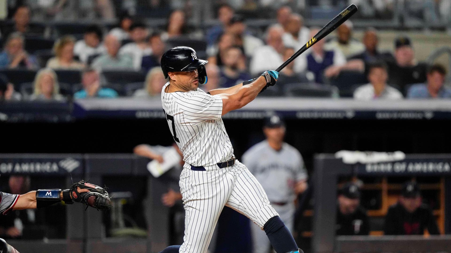 Giancarlo Stanton crushes a 447-foot HR