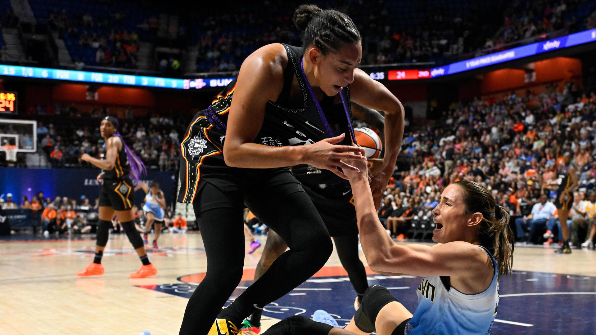 3 ejected after tempers flare in Sky-Sun game