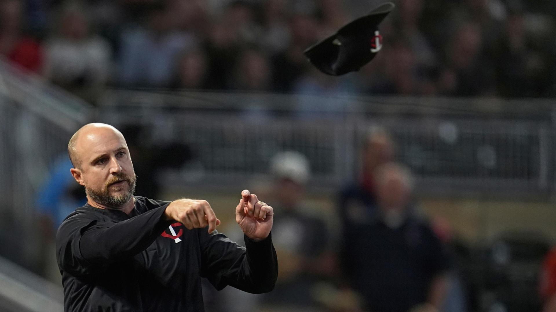 Twins manager Rocco Baldelli flings hat on field after ejection