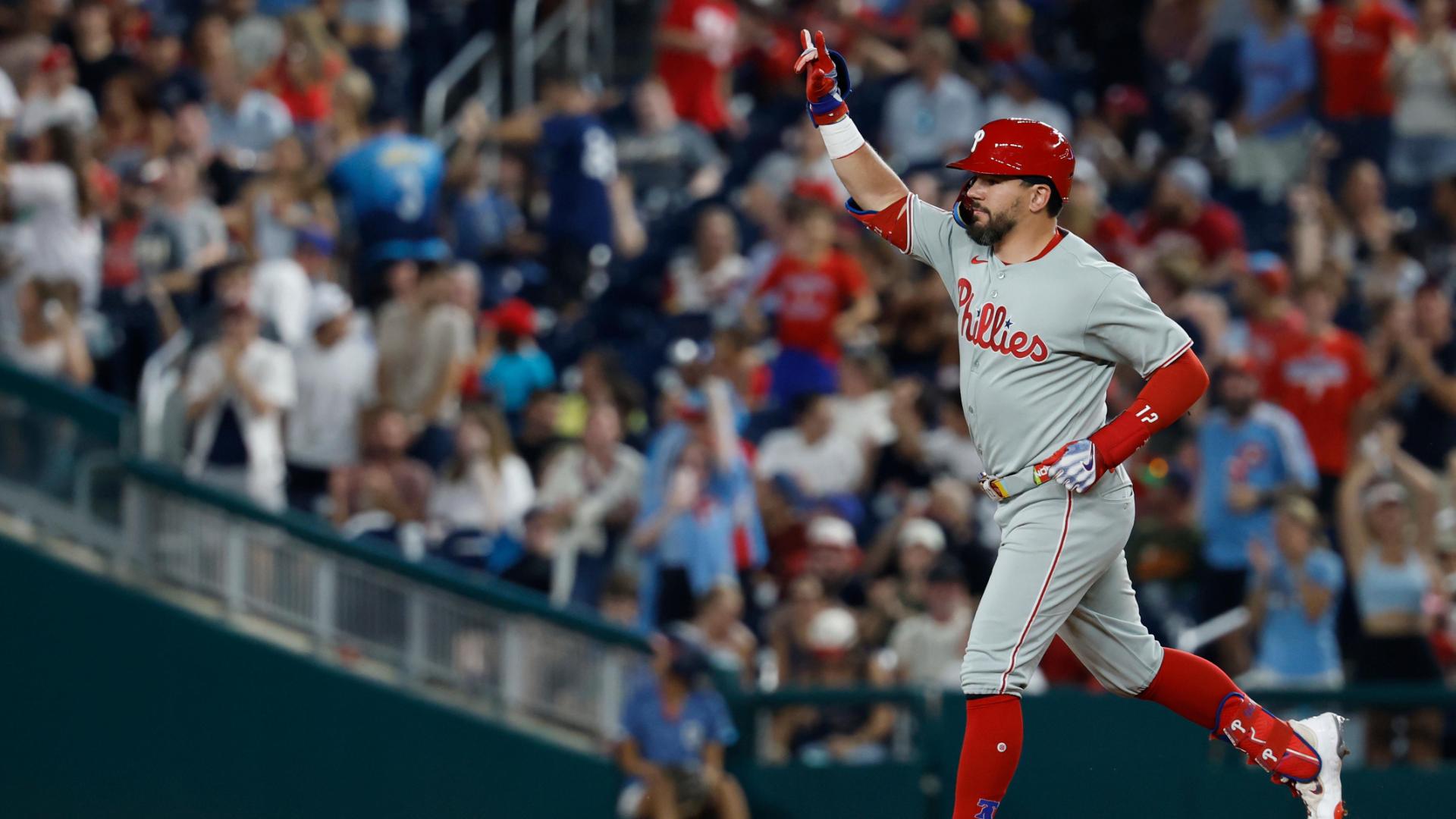 Schwarber, Harper crush back-to-back HRs