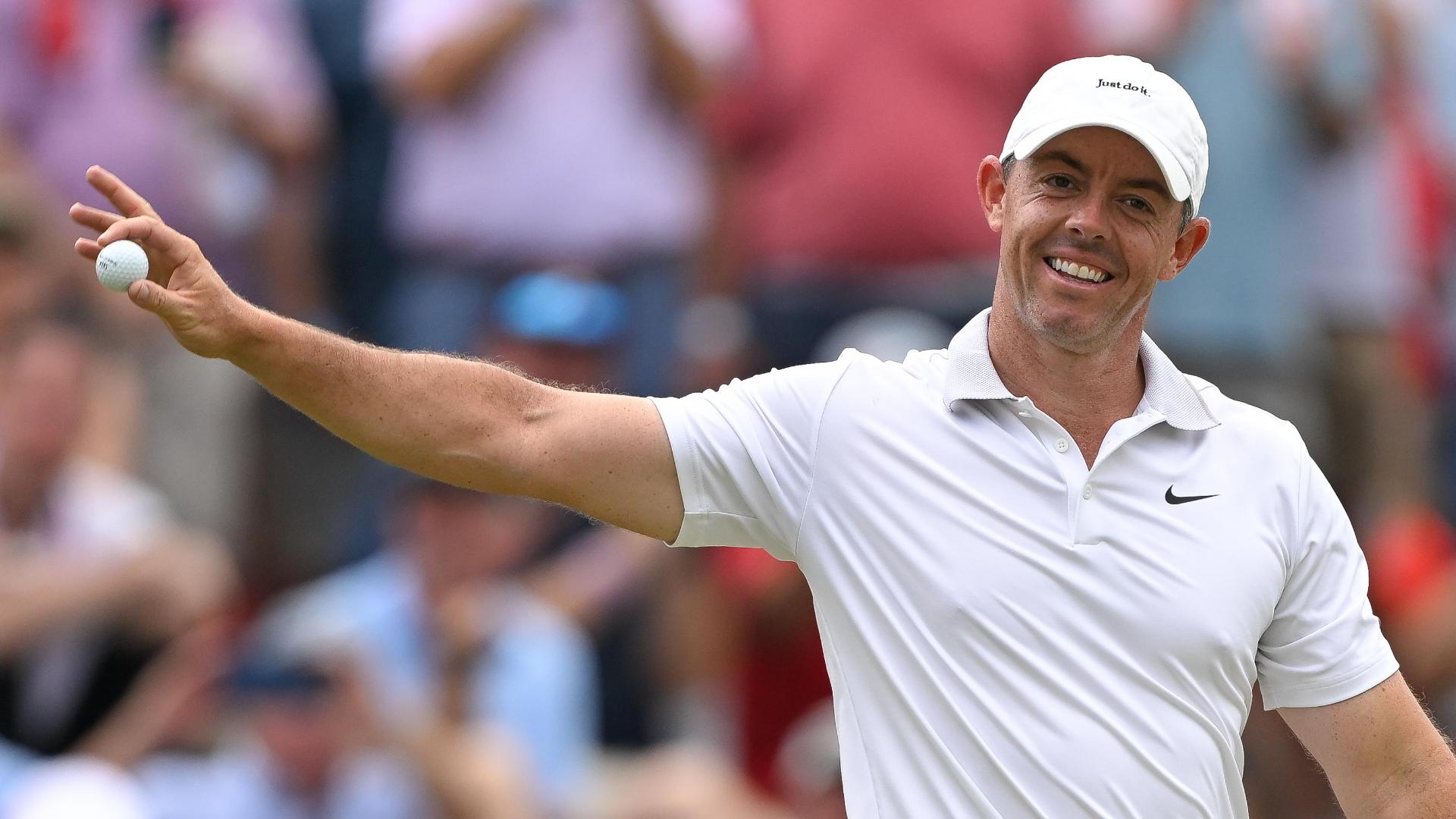 Rory McIlroy somehow makes birdie after hitting grandstand