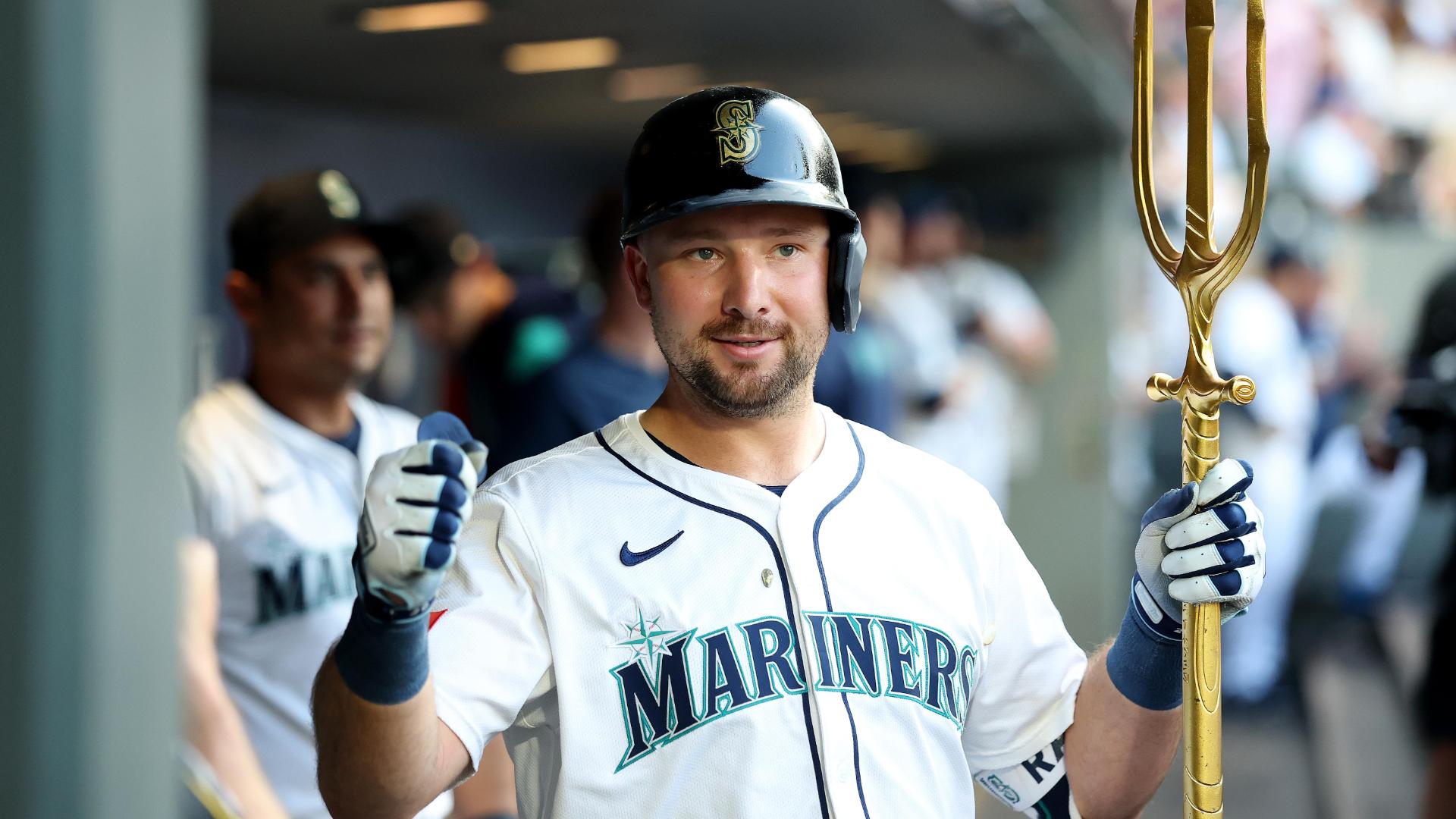 Raleigh's 50th HR of season puts him in company with Griffey, Mantle