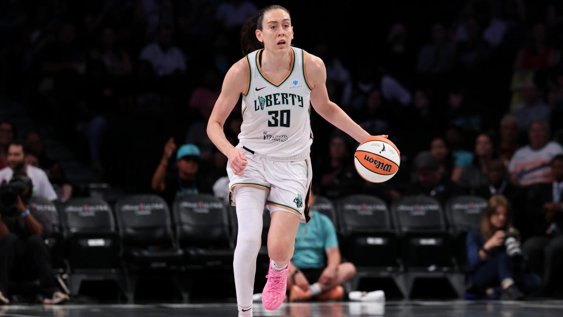 Breanna Stewart scores 19 in return as Liberty top Sun