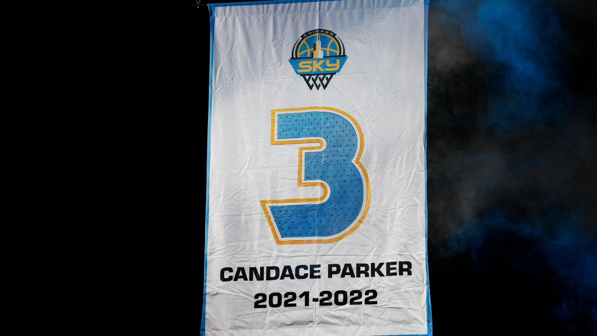 Candace Parker gets her jersey retired by the Sky