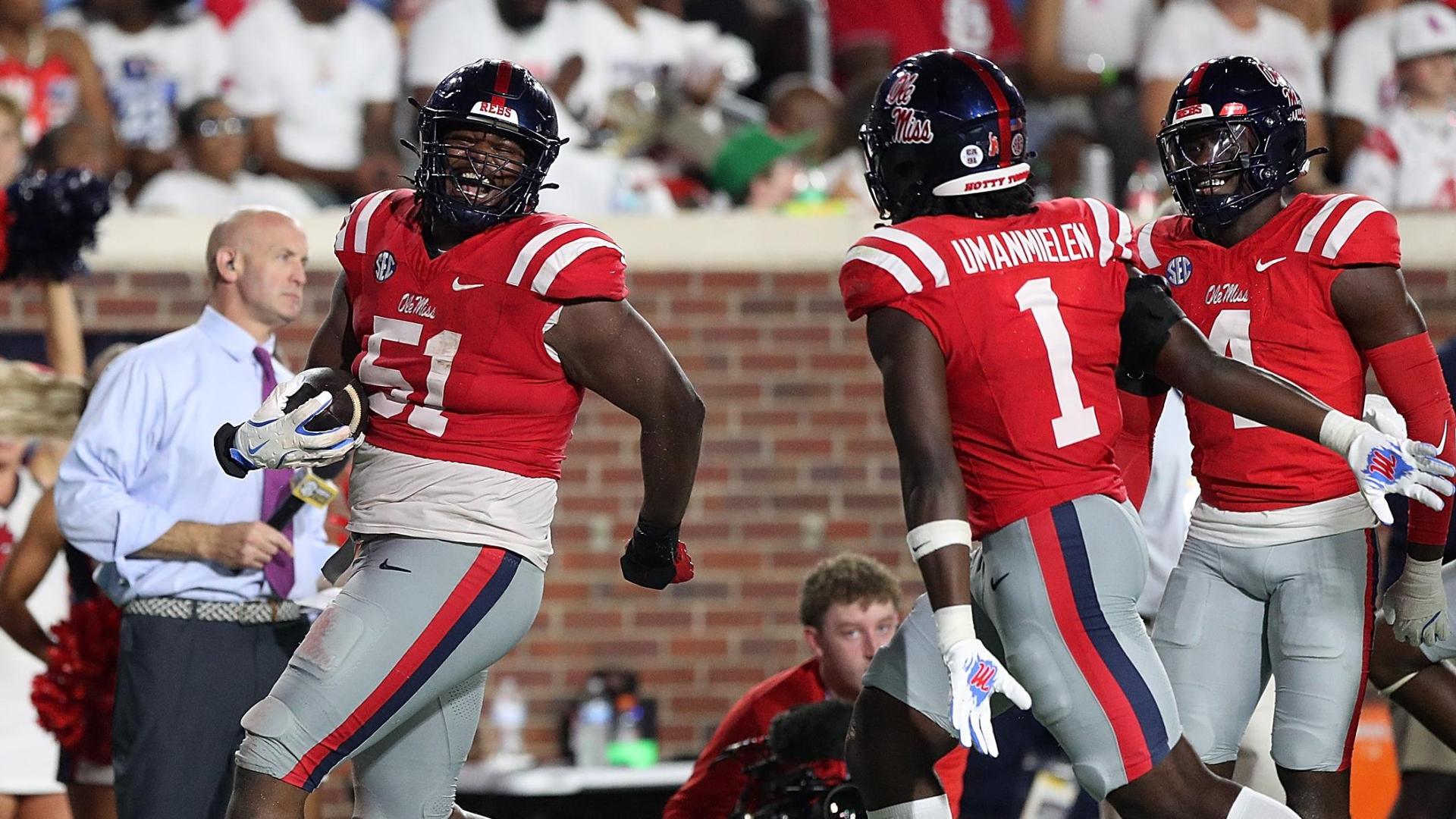 Ole Miss' Zxavian Harris shatters turnover hoop