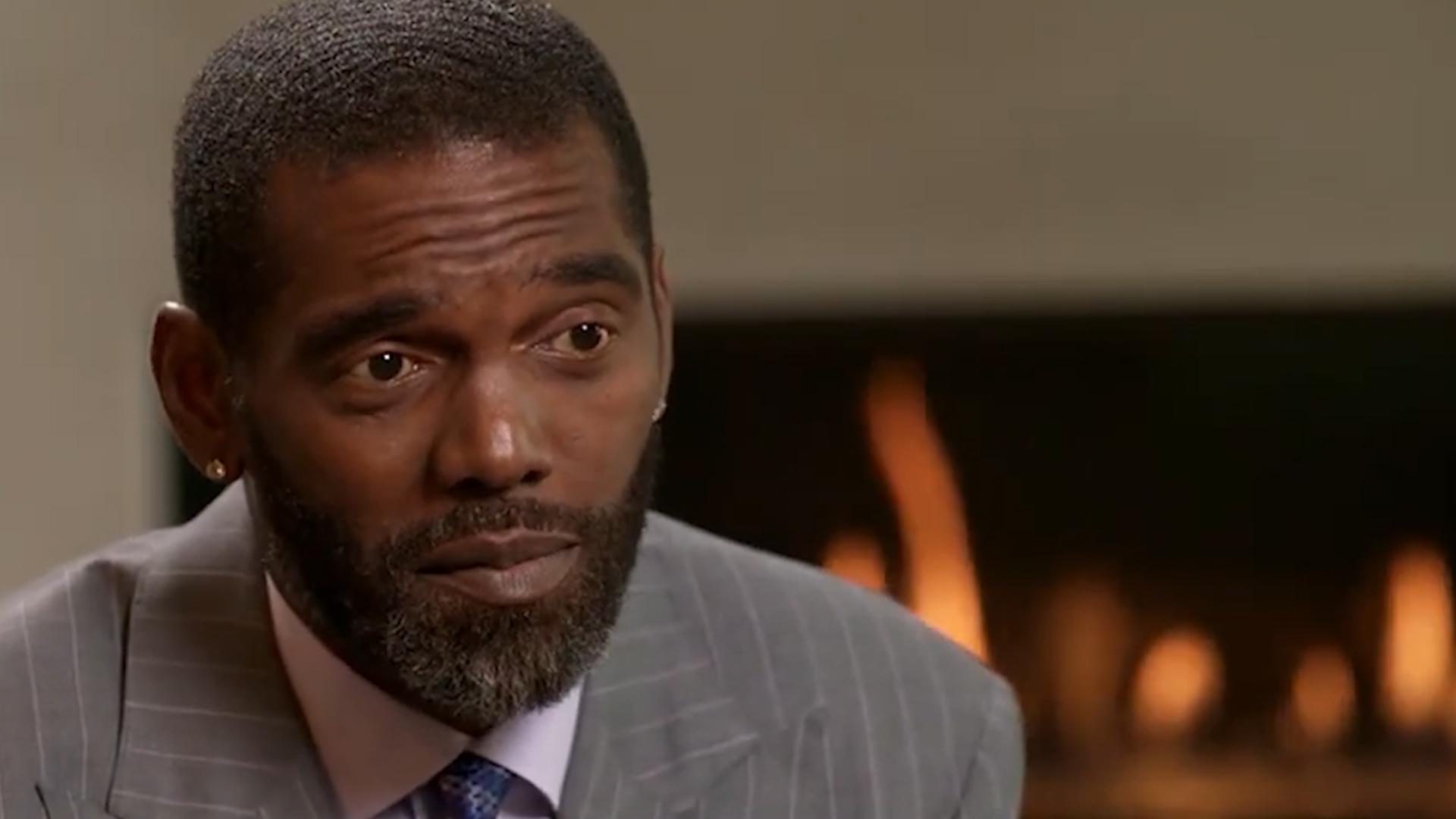 Randy Moss opens up about cancer battle in emotional interview