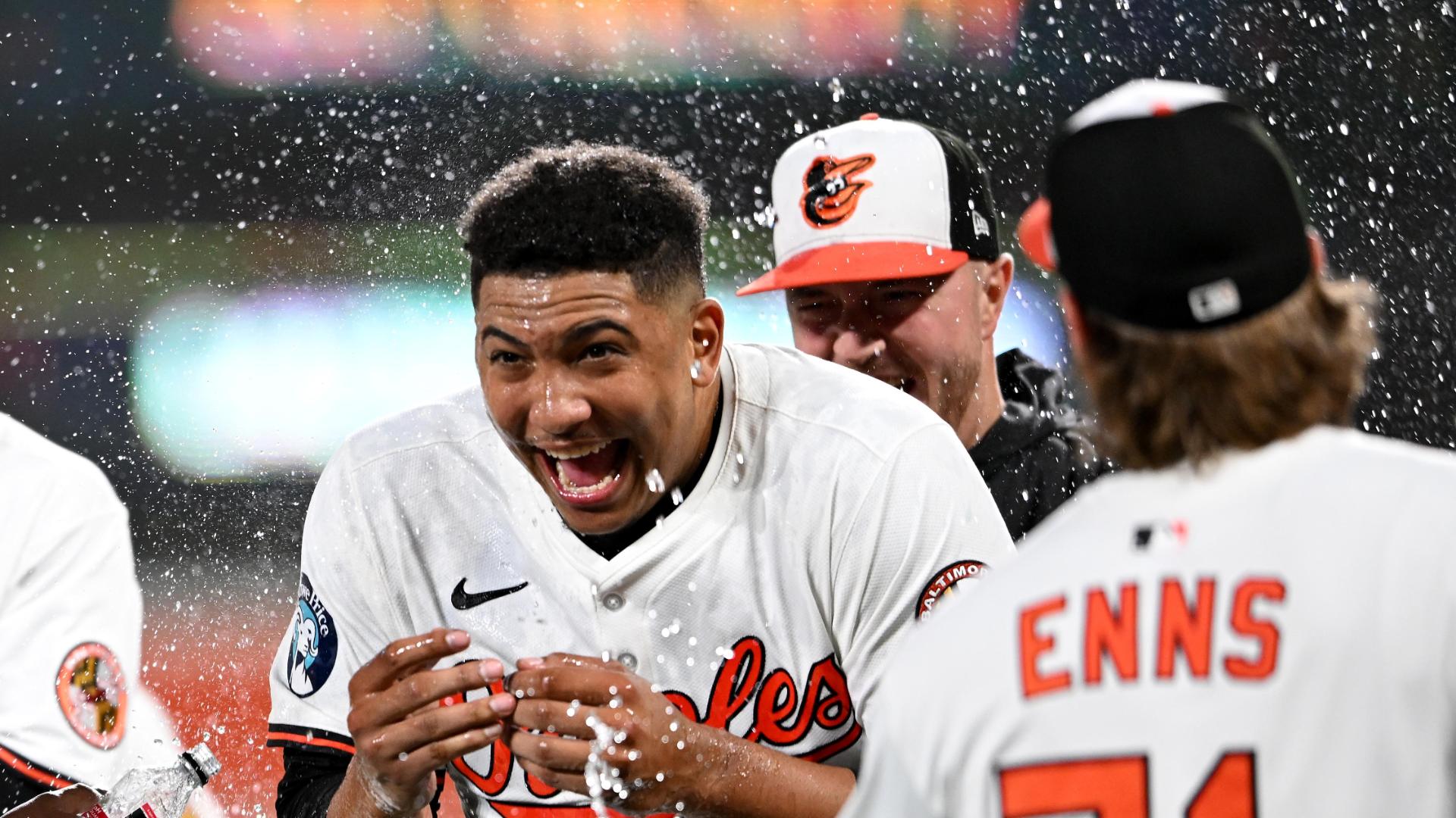 Overturned call gives Orioles walk-off win in 11 innings