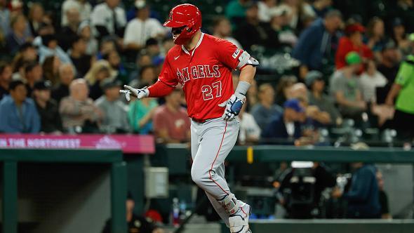 Mike Trout hits 399th career HR