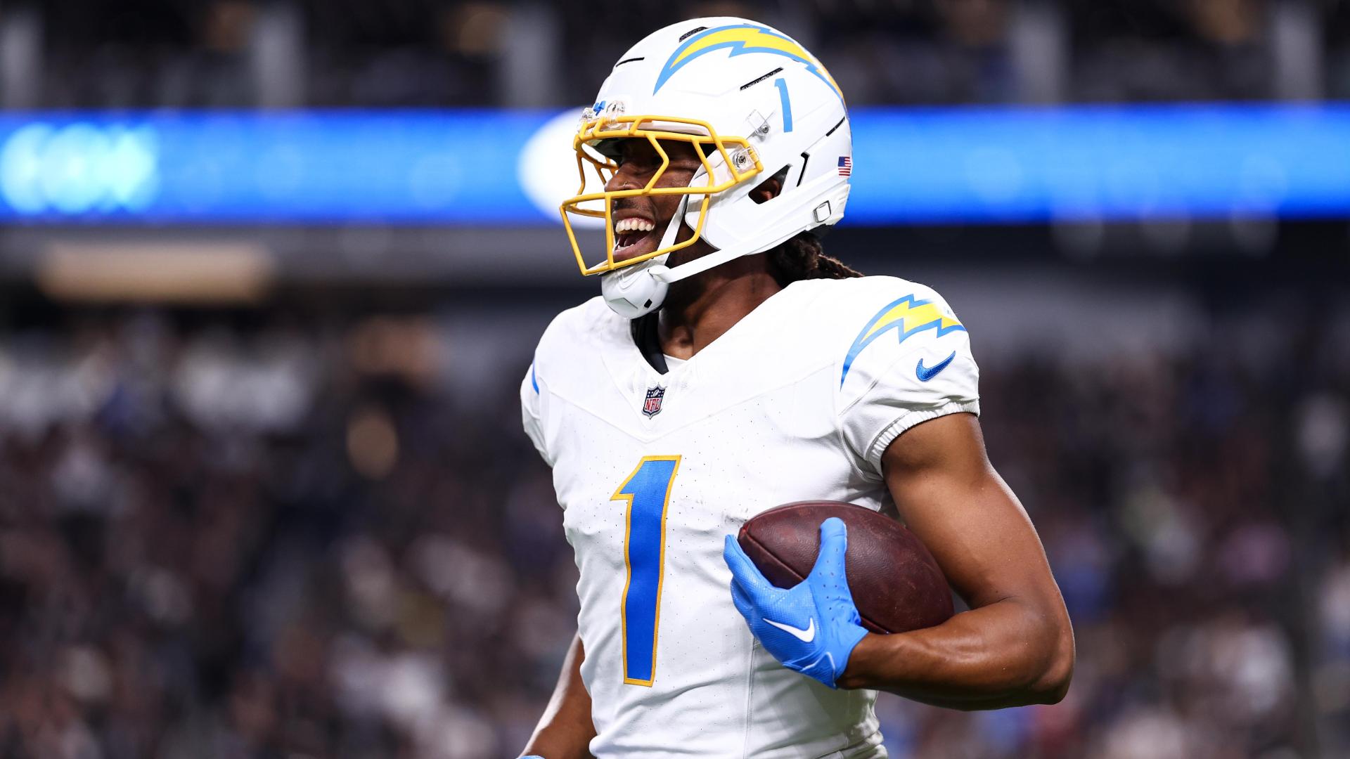 Herbert finds Johnston in stride for 60-yard TD
