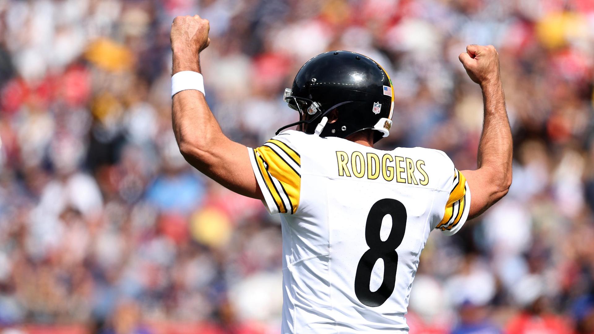Aaron Rodgers finds Calvin Austin III to give Steelers lead