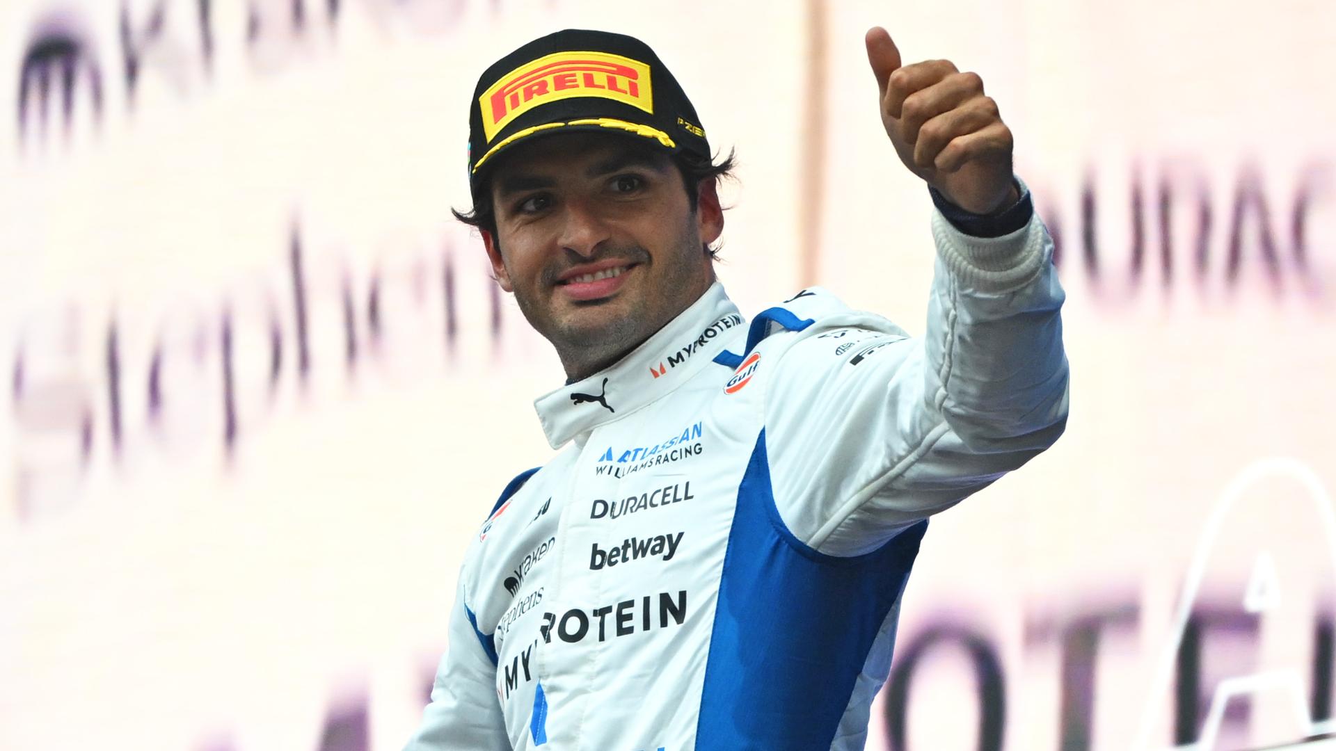 Sainz celebrates his first 'smooth operation' with Williams